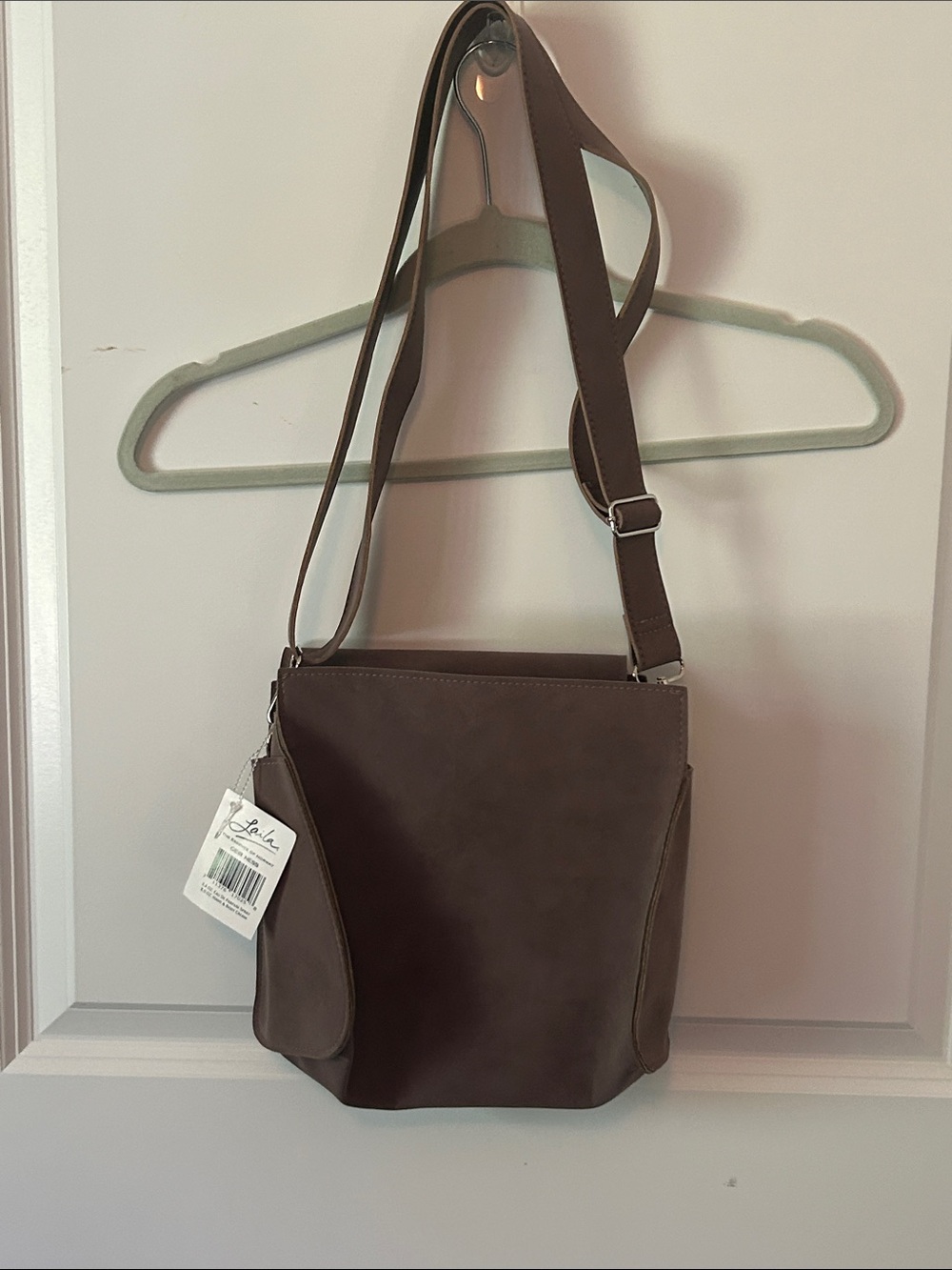Everyday Minimalist Brown Shoulder Bag with Adjustable Strap